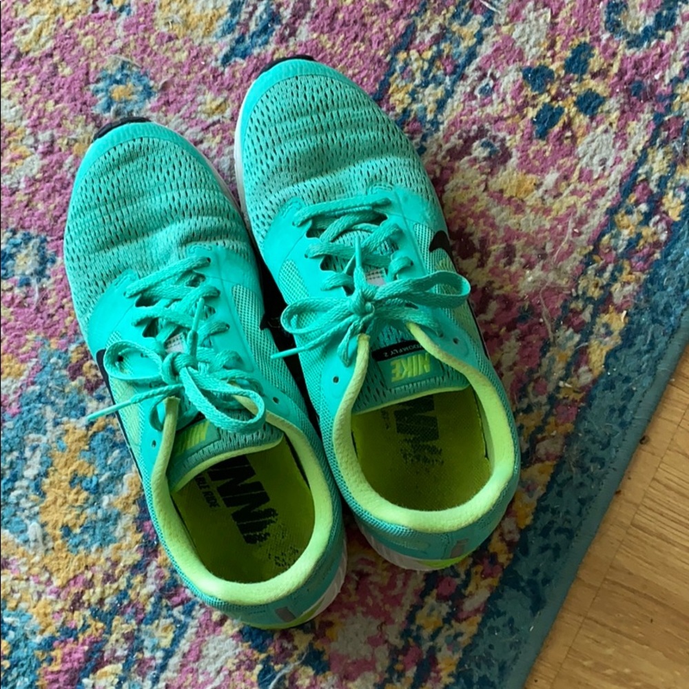 Nike zoom fly 2 woman’s 9